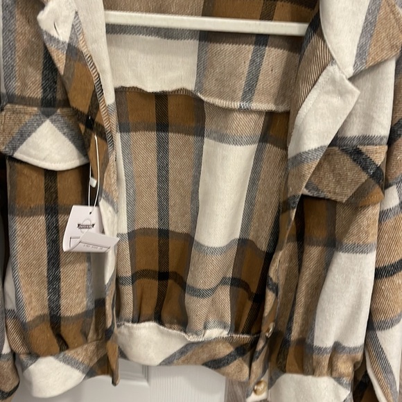 flannel shacket - Picture 4 of 5